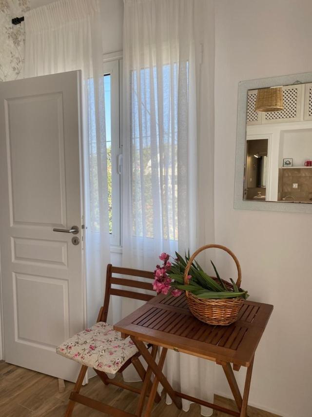 Reginas Apartments Ixia  Extérieur photo